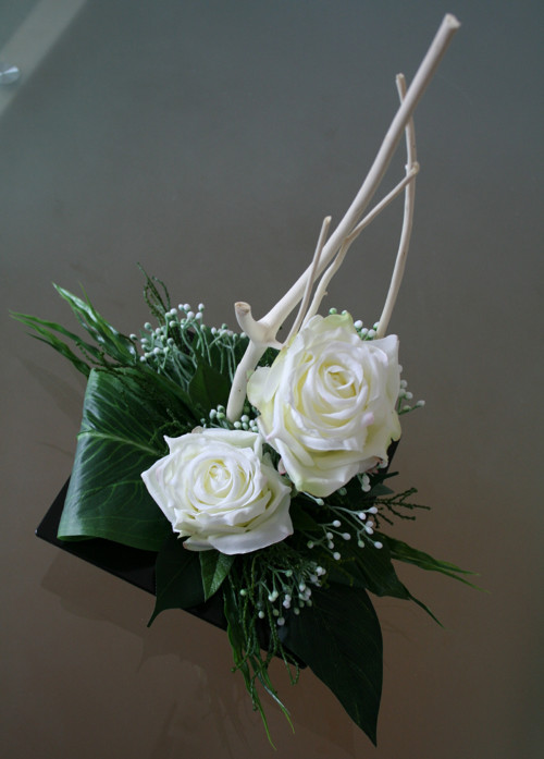 "Živá" ikebana s růžemi — foto 4