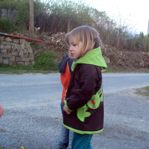 Rostoucí softshell. bundička 1-3 REZERVACE — foto 2