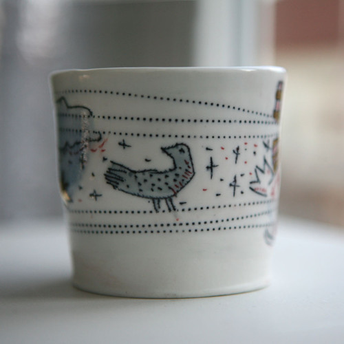 Hrnek (porcelán) — foto 2