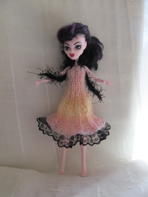 Šatičky na Monster High — foto 3