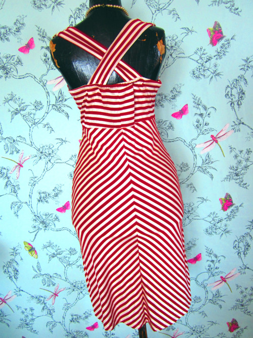 Šaty red&white stripes — foto 4