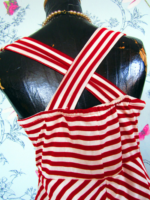 Šaty red&white stripes — foto 5