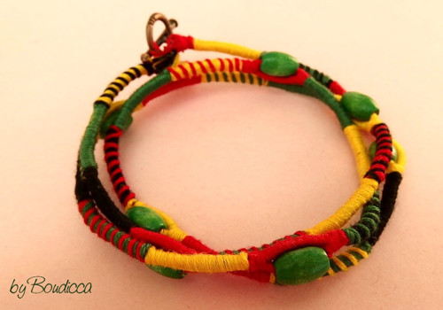 Rasta IV! indiánský náramek — foto 2