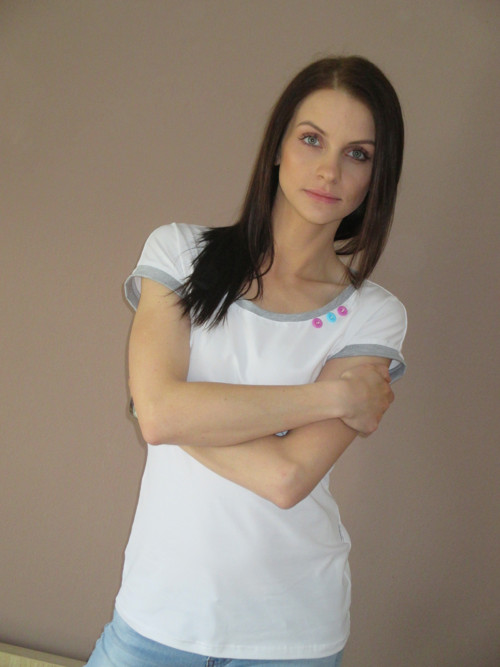 Dámské triko - bílá s knoflíčky — foto 2