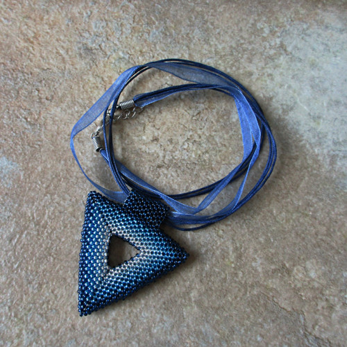 Přívěsek "Dark blue" — foto 3
