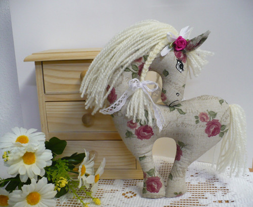 Pony ,,English Rose" — foto 3
