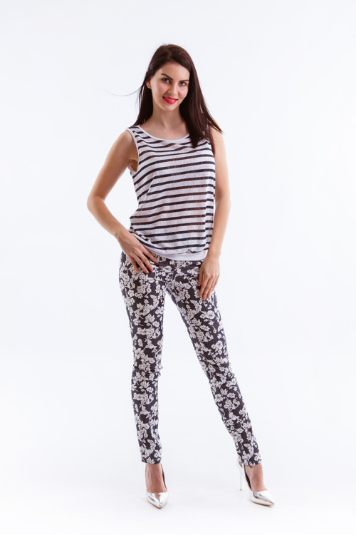 Nohavice Jeans Flower — foto 5