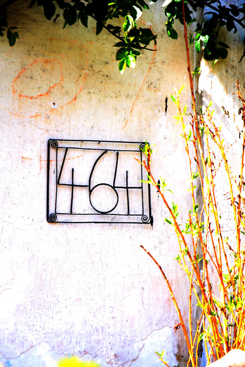 Domovní číslo... drátované. — foto 3