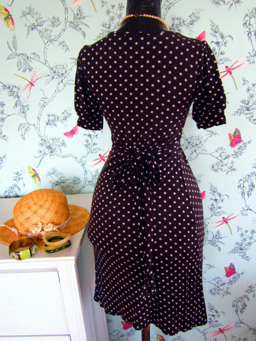 Šaty chocolate dots — foto 4