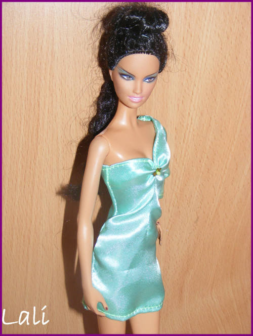 Zelené šatičky pro Model Muse 3. — foto 2