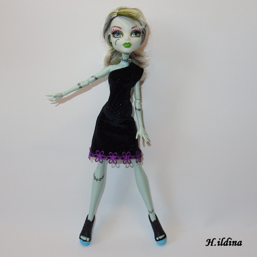 Šatičky „ZALA“ pro panenky Monster High — foto 2