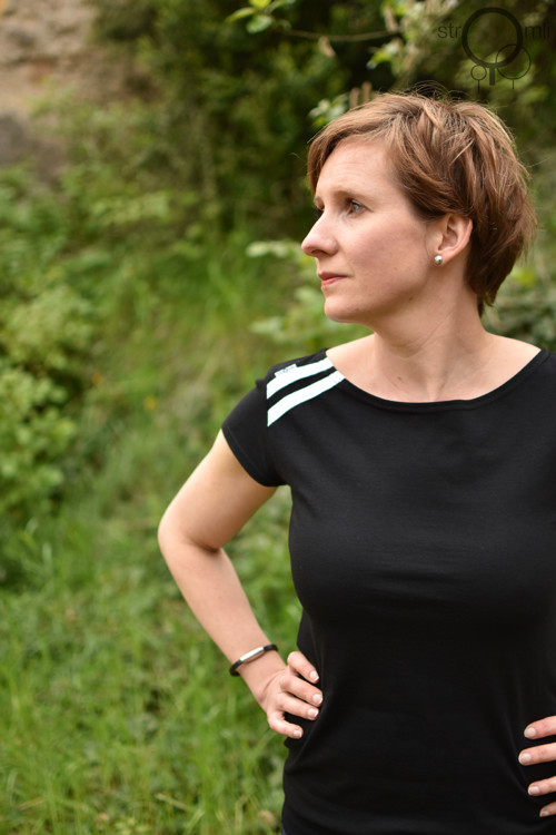 Černé s malou bílou aplikací, vel. XL — foto 2
