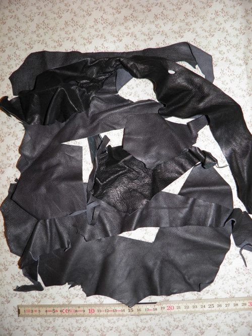 Kůže černá - zbytky — foto 2
