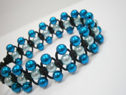 Perličkový tyrkysový náramek (macramé/shamballa) — foto 3