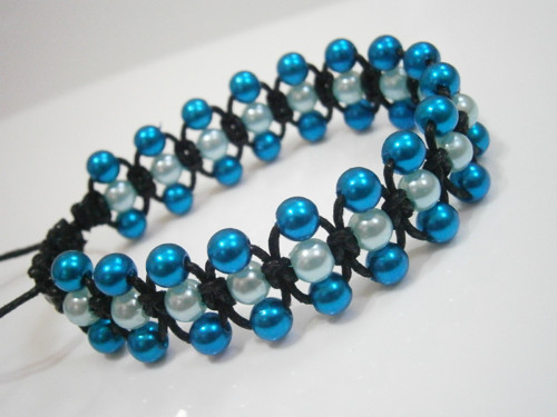 Perličkový tyrkysový náramek (macramé/shamballa) — foto 4