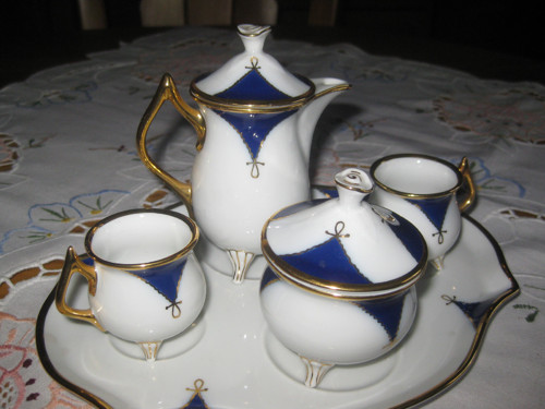 Malá porcelánová souprava " zámecká" — foto 5