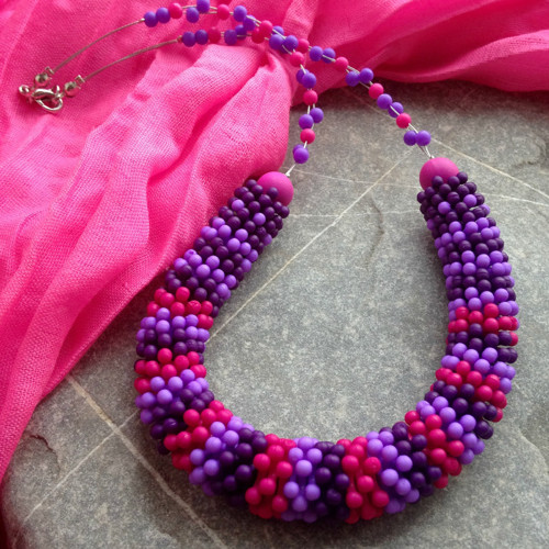 Purpurový náhrdelník — foto 2