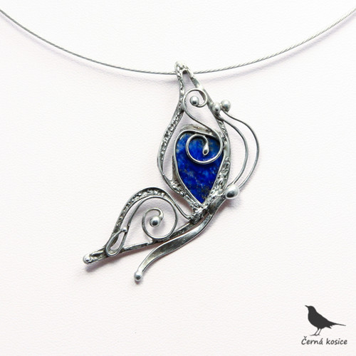 Mávnutí křídel (Lapis lazuli) - náhrdelník — foto 2