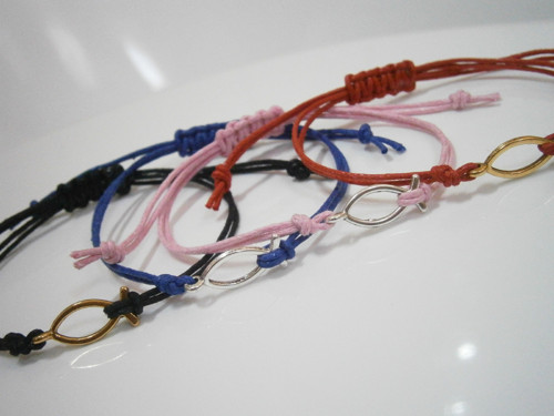 "VĚŘÍM" - náramek (macramé) - Unisex — foto 4