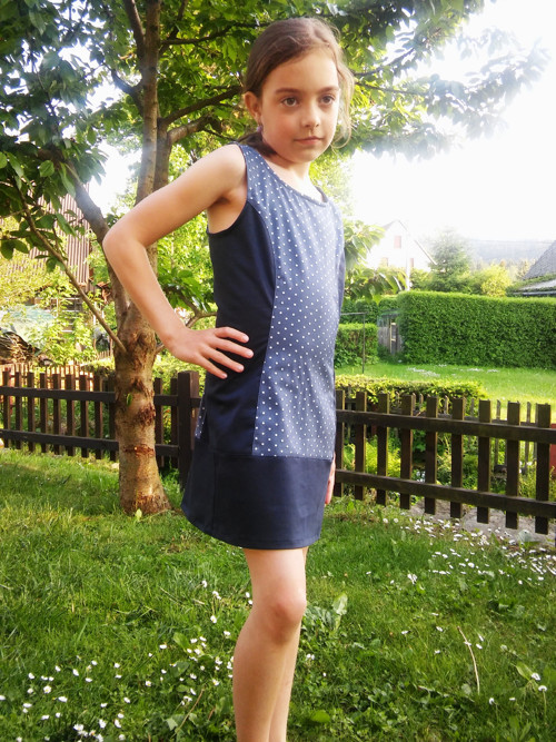 Šaty pro malou kočku vel. 122-128 — foto 4