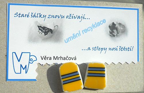Střepy nosí štěstí! - náušnice - modrý proužek — foto 4