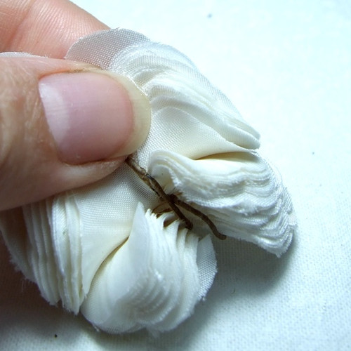 Bílý čtyřlístek 4,5 cm - 10 ks — foto 2