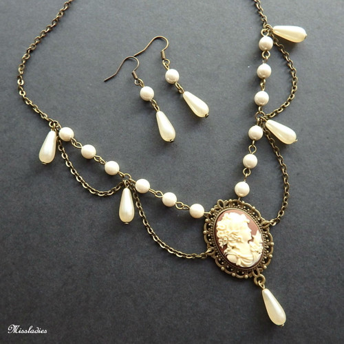 Vintage lady (+náušnice zdarma) — foto 4