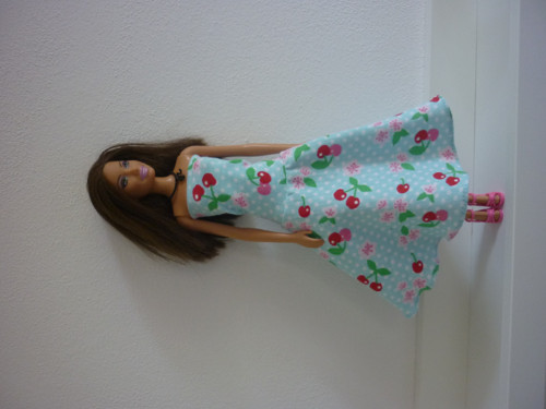 Šaty na panenku Barbie — foto 2