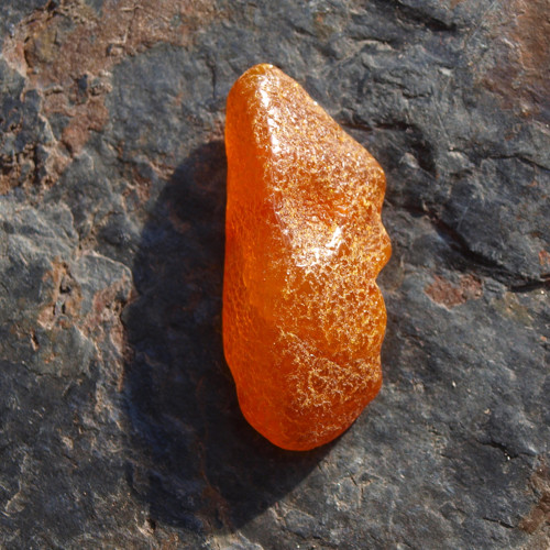 Jantar,valounek 35x15mm — foto 2