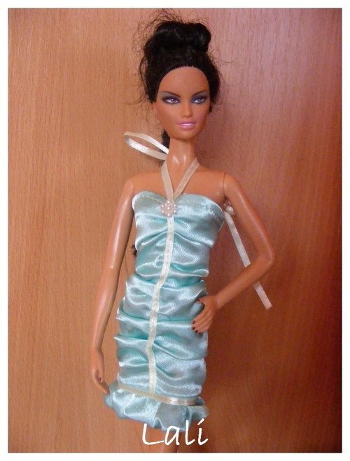 Zelené šaty pro Model Muse Barbie č. 10 — foto 2