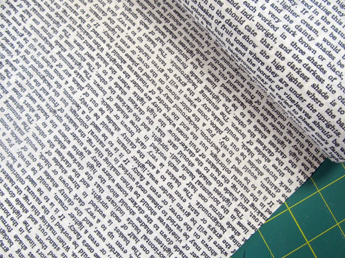 Látka L's Modern Spring - text (bílá/černá) — foto 3