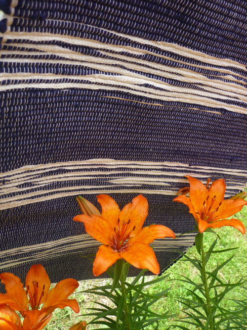 Ručně tkaný koberec 50 x 100 cm — foto 2