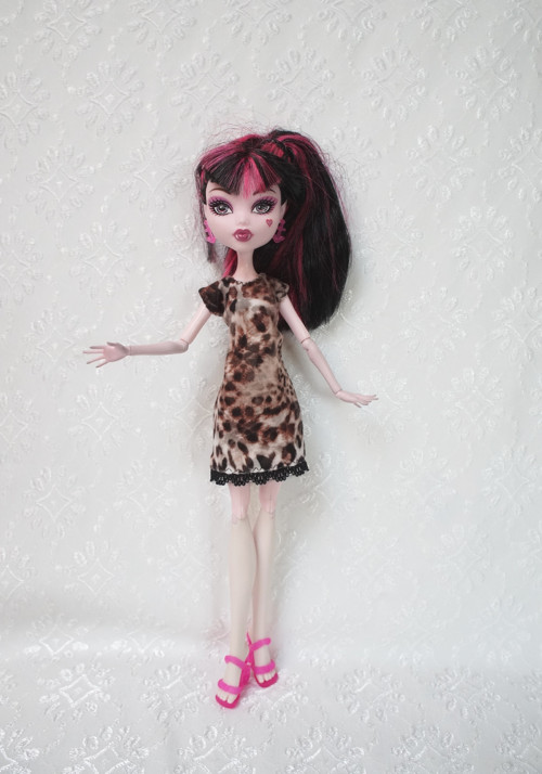 Letní šaty pro Monster High — foto 3