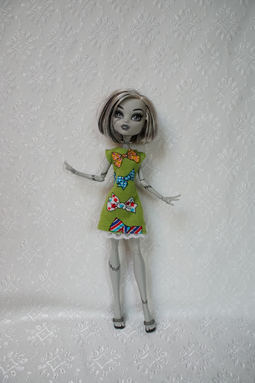 Letní šaty pro Monster High — foto 2
