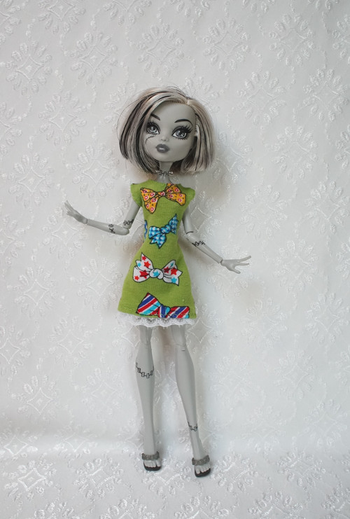 Letní šaty pro Monster High — foto 3