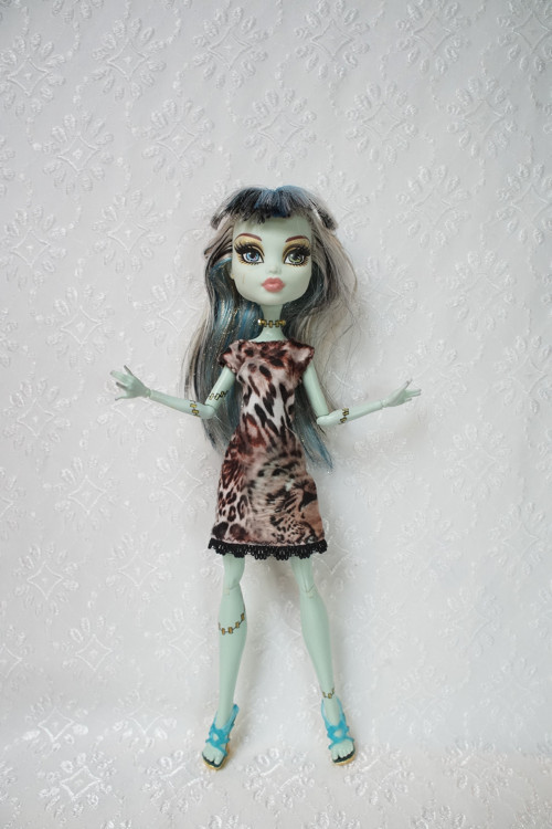 Letní šaty pro Monster High — foto 4