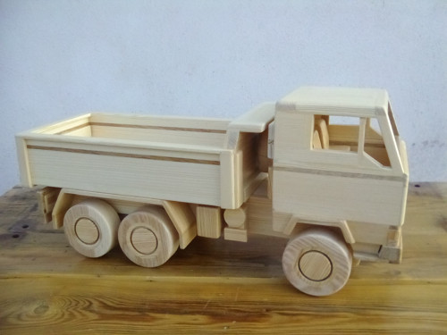 Dřevěné auto — foto 4
