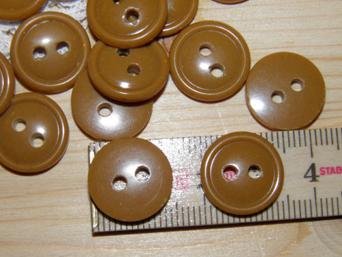 Hnědé knoflíky — foto 3