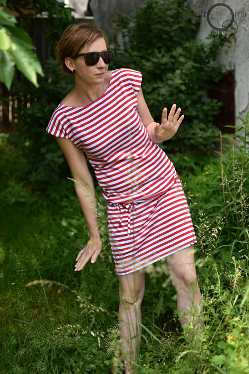Vítám prázdniny červené TP, vel. XL — foto 5