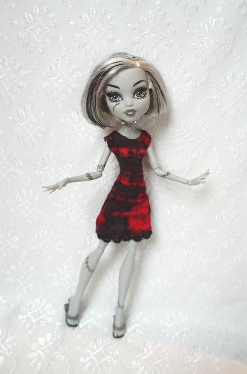 Letní šaty pro Monster High — foto 4