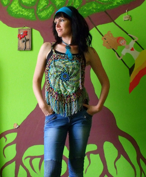 Háčkovaný top MANDALA POHYBU — foto 2