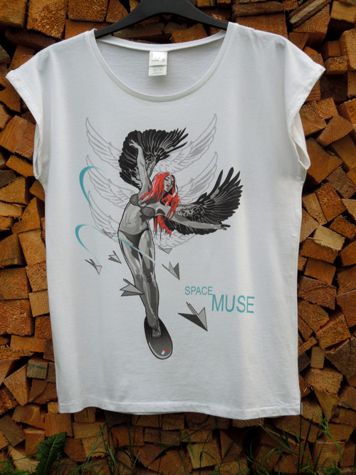 The surfing muse in white....SLEVA — foto 2
