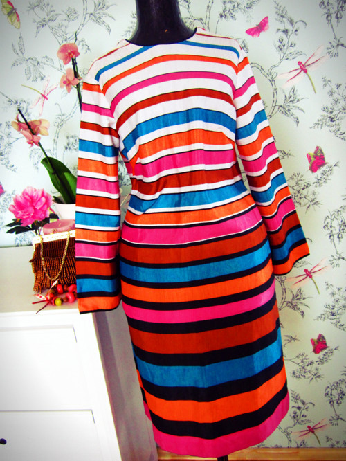 Šaty colored stripes — foto 5
