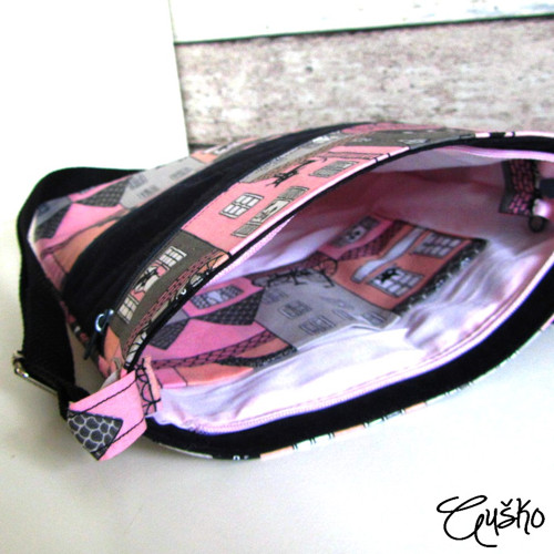 Crossbody, jsem kočka (v Paříži) — foto 2