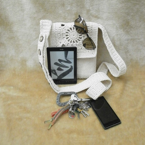 Crossbody háčkovaná brašna — foto 2