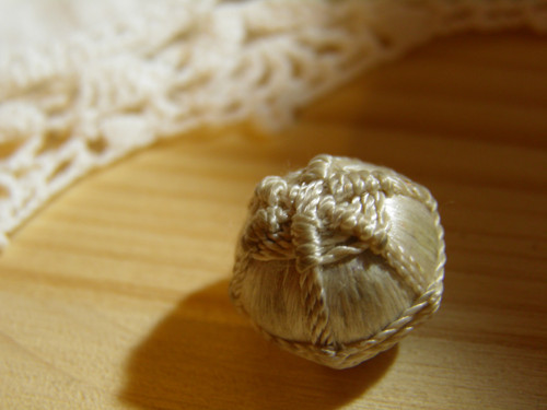 Starý nitěný knoflík — foto 3