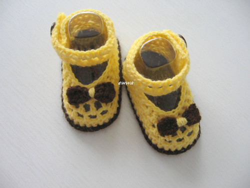 Háčkované botičky (11 cm) — foto 2