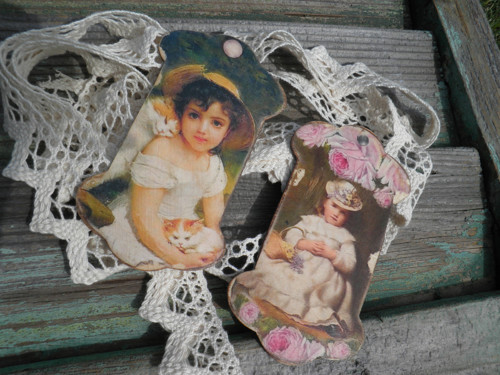 Vintage dřevěná špulka plochá Děvčátko s košíkem — foto 4
