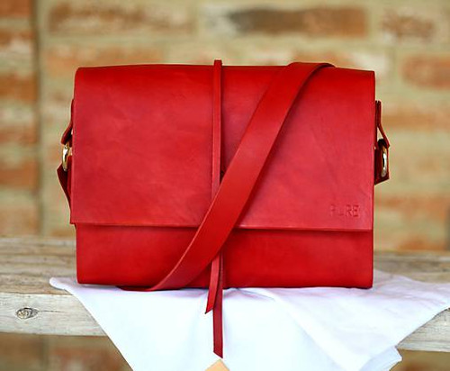 Kabelka na rameno MIDI RED — foto 4