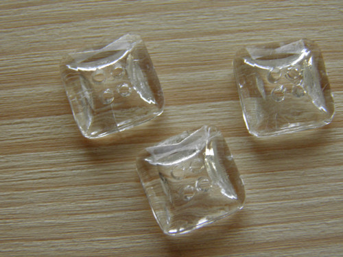 Skleněné knoflíky - kostičky — foto 2